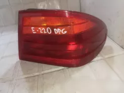 Задній ліхтар Mercedes-Benz E W210 014401914R 014401914