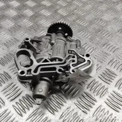 Skoda Superb B8 (3V) Масляний насос 04E115109S 04E115151A