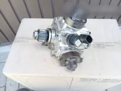 Volkswagen Touareg II Насос високого тиску 0445010677 059130755CB 03161024