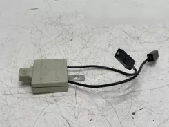 Підсилювач антени BMW 5 E34 65241392203 069200