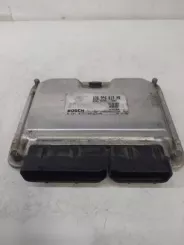 Контролер / модуль ЕБУ Volkswagen Golf IV 038906019MQ 1039S00476 0281011109
