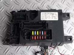 Fiat Punto (188) Рама / Модуль запобіжників 00517986160