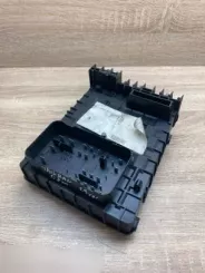 Корпус / модуль запобіжників Volkswagen Golf V 1K0937125A 0702587233E 1718307