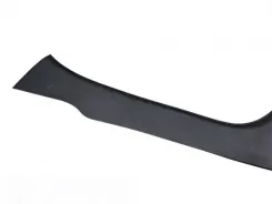 Бічна кришка центрального тунелю Chevrolet Volt II 23438785 10402092