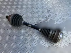 Audi A3 S3 8V Передній піввісь 5Q0407271AP 0300182747