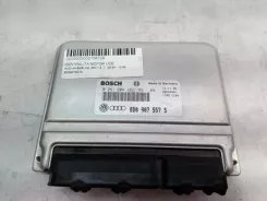 Контролер / модуль ЕБУ Audi A4 S4 B5 8D 8D0907557S 0261204182183