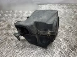 Корпус повітряного фільтра Ford Focus AV619600CE 0901071118 70526196