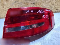Задній ліхтар Audi A4 S4 B8 8K 8K9945096 060111R