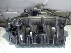 Впускний колектор Volkswagen Jetta VI 06L133201AS 06L133201FB 06L133201AB