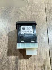 Роз'єм Opel Insignia B / USB-роз'єм 13598459 00001005183 VWT40018004860C