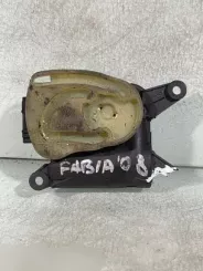Skoda Fabia Mk2 (5J) Моторчик обігрівача 0132801357