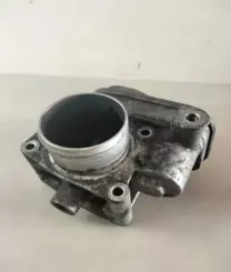Дросельна заслінка Opel Astra H 8973002310 02876