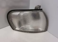 Subaru Impreza I Передній покажчик повороту 08-220-1504R-F