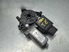 Моторчик підйомника заднього скла Citroen C3 9829512080