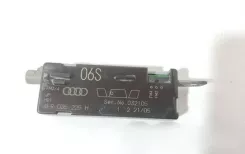 Audi A6 S6 C6 4F Підсилювач антени 4F9035225H 032105
