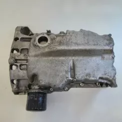 Volkswagen Golf VII Піддон картера 04E103603 04E103603G