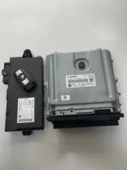 BMW 3 E90 E91 Комп'ютер / Контролер ЕБУ та комплект ключів 8510221 030135635 0281016838