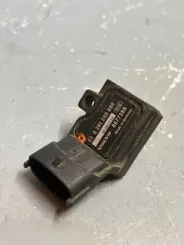 Датчик тиску повітря Volvo V70 8677288 0208232A 0261230090