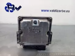 Блок керування двигуном Chrysler Voyager P05094800AD 05094800AD 0281012999
