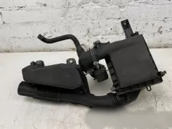 Корпус повітряного фільтра Toyota Prius+ (ZVW40) 1770537131 100141876 1775037070