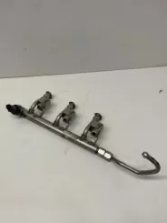 Ford C-MAX II Впорскувальна рампа CM5G9H487HB 0900026527 0261555132