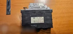 Блок керування / модуль коробки передач Audi 80 90 S2 B4 5DG00696268 097927731DK