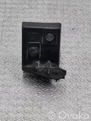Кронштейн/кріплення переднього бампера Tesla Model S 105553800A