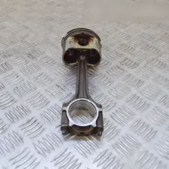 Поршень Volkswagen Golf V 038107065H