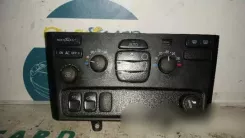 Панель кондиціонера Volvo S80 8691875 04W17E03