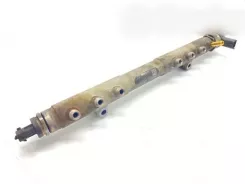 Volvo V70 Впорскування палива 30777554 031856L5 0445215023