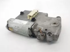 Двигун люка Volkswagen PASSAT B4 3A0959731 0390201011