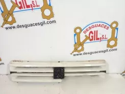 Решітка радіатора Peugeot 309 106432