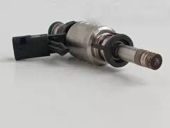 Audi A4 S4 B9 Паливна форсунка 06L906036K 06L906A04