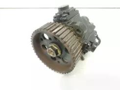 Насос паливу високого тиску Opel Zafira B 0445010156 055206679 2067967
