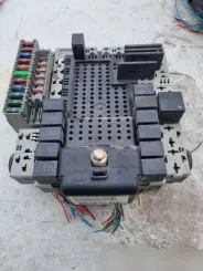 Рама / Модуль запобіжників Volvo S80 184247617 0271512 9401802