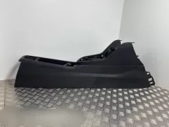 BMW 2 F46 Центральний тунель 9319575 0004428790 15624481