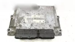 Блок керування двигуном Alfa Romeo 166 73501858 1039S00233 0281010340