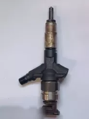 Паливний форсунка Subaru Legacy 16613AA020 01K02611 ENS07890