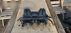 Впускний колектор Volkswagen Golf III 030129711AR