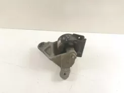 Кронштейн / кріплення двигуна Dodge Journey P68051873AB 05090603AA