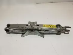 Домкрат Honda Accord 0492841661