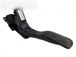 Педаль газу/акселератора Ford Mondeo Mk III 1S719F836AB 032000000200
