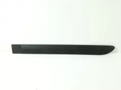 Обшивка задніх дверей Toyota Yaris PZ415B252201 10137671