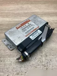Блок керування ABS Audi A4 S4 B5 8D 4D0907379D 0268108005