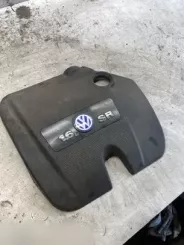 Volkswagen Golf IV Верхня кришка двигуна 06a103925al