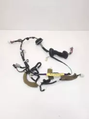 Джгут проводів передніх дверей Lexus LS 430 8215250270F 07240036