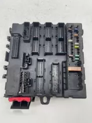 Блок запобіжників Opel Vectra C / Комплектний 13125488 00121047 519032106
