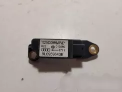 Датчик удару подушки безпеки Audi A3 S3 8L 8L0959643B 0230309MMMVD 010299