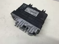 Контролер / модуль ЕБУ Volkswagen Golf III 8A0907311H 8A0997311BX 0261203184