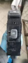 Кнопки вікон Volvo S60 8682950 01W51E